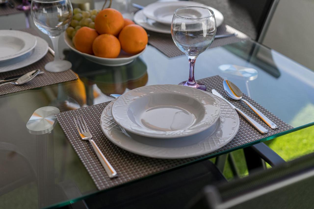 Buenavista Sunflower Apartment In Playa La Arena 푸에르토 데 산티아고 외부 사진